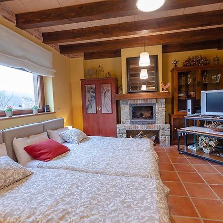 El Huerto De Leon Βίλα Pradena del Rincon Εξωτερικό φωτογραφία