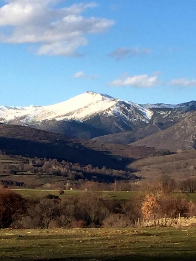 El Huerto De Leon Βίλα Pradena del Rincon Εξωτερικό φωτογραφία